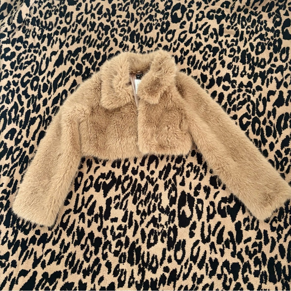 Windsor Faux Fur Cropped Jacket in Camel